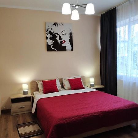 Apartments Domovik Мостова 5 Кв 37 Mukacheve Exterior foto
