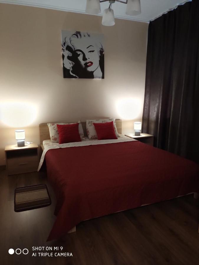 Apartments Domovik Мостова 5 Кв 37 Mukacheve Exterior foto