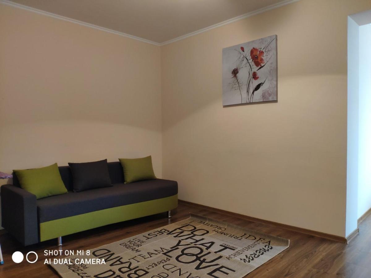 Apartments Domovik Мостова 5 Кв 37 Mukacheve Exterior foto